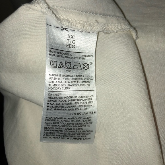 5/$25 🚨LAST CHANCE🚨 Soft women’s blouse - Picture 5 of 5